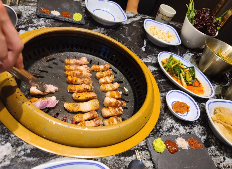 가락동 삼겹살 풍문고기집 석촌점 고급스러운 분위기에 맛까지 좋아요 가락동 삼겹살 풍문고기집 석촌점 고급스러운 분위기에 맛까지 좋아요