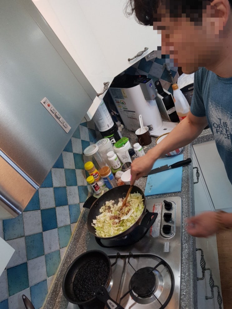 간단하게 집에서 짜장면 만들기