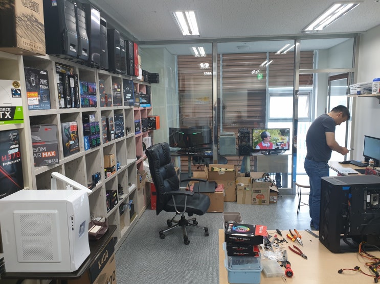  논산 "아이러브"카드단말기 설치 부여 공주카드단말기 논산 계룡카드단말기 포스기 렌탈 판매 구매 무선카드단말기 최저가 선언!!!