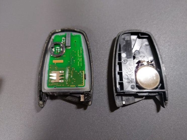  스마트키 배터리교체 혼자 하기(리튬건전지 CR2032)