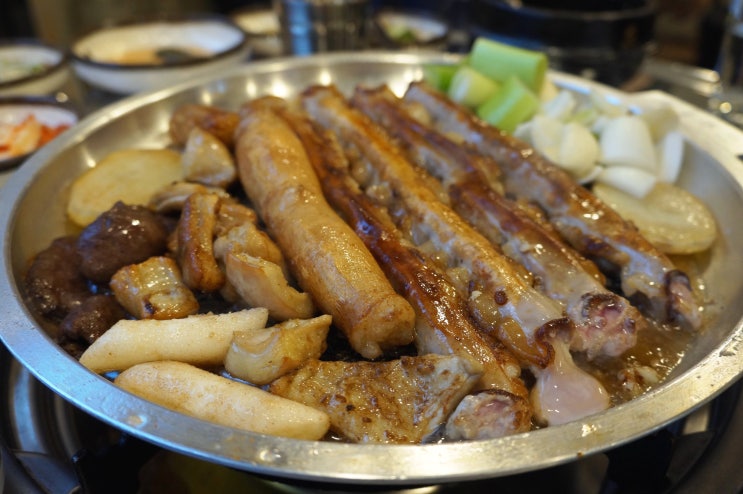 곱이 흘러나오는 합정곱창 맛집 백두한우곱창 곱이 흘러나오는 합정곱창 맛집 백두한우곱창