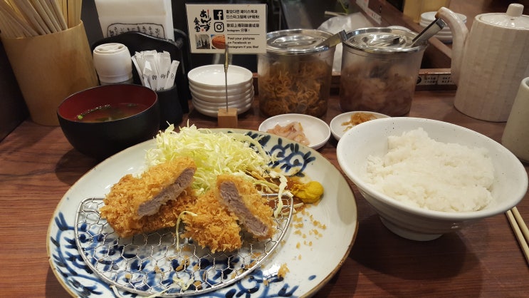 [후쿠오카 시내 여행] 스치듯 먹고 갈 수 있는 곳 ' 하카타역, 돈까스 안즈 '