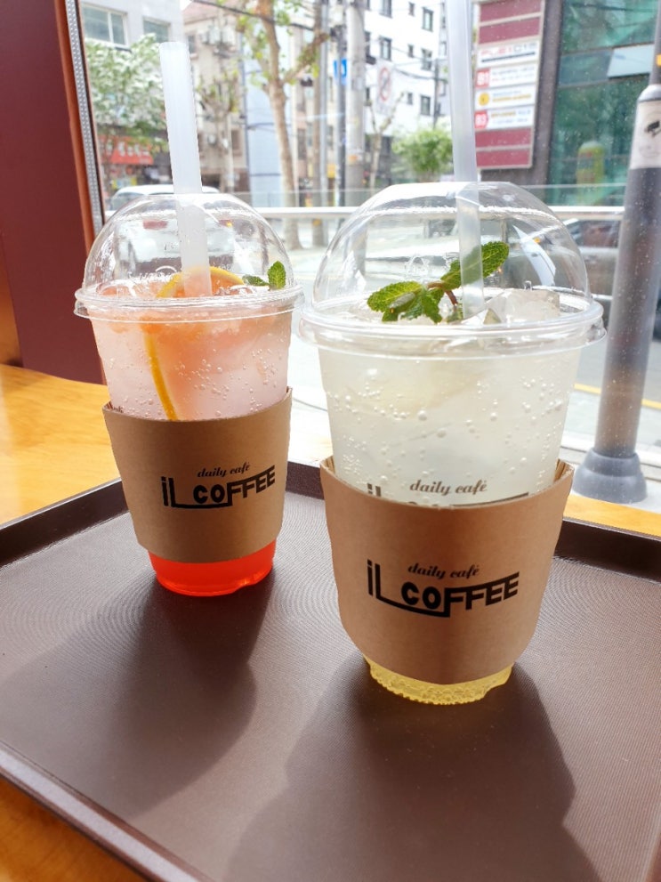  서울대입구 카페 일커피(IL coffee) 분위기 너무 좋아요!