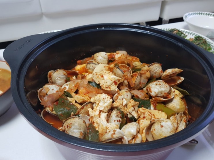 조개두부두루치기를 저녁으로 선물받았어요!