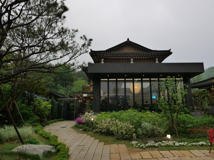  고기리 오월식당에서 단호박갈비찜, 보리굴비 가오리찜 먹었어요