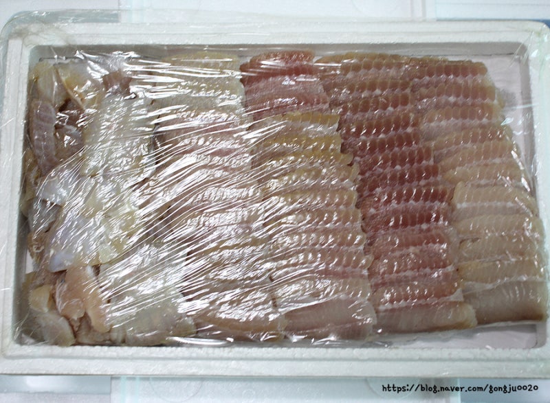 홍어삼합 ♪ 흑산도홍어로 홍어전도 홍어무침도 맛나요-해봉수산^^ : 네이버 블로그