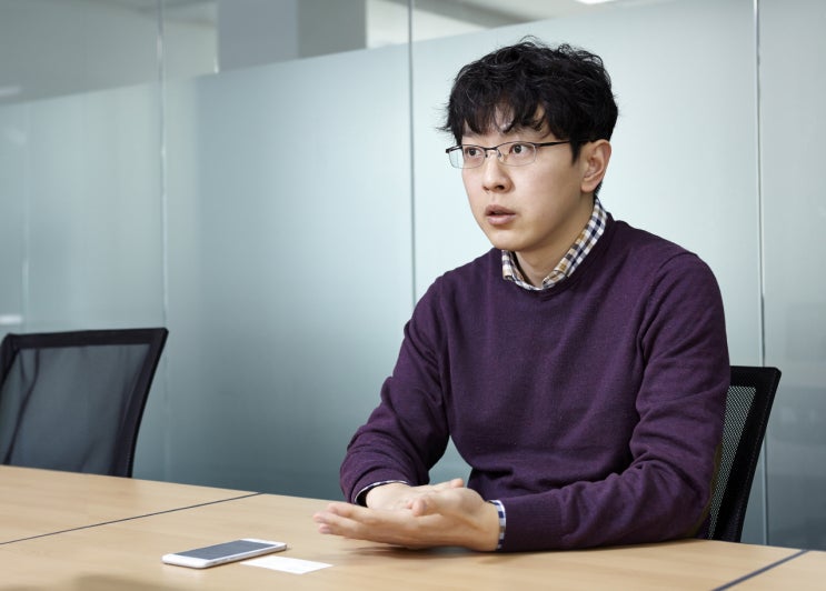 마치 내 회사 대표라도 되는 것 마냥, 한 마디 한 마디를 집중해서 들었다. | 패스트트랙아시아 박지웅 대표 마치 내 회사 대표라도 되는 것 마냥, 한 마디 한 마디를 집중해서 들었다. | 패스트트랙아시아 박지웅 대표