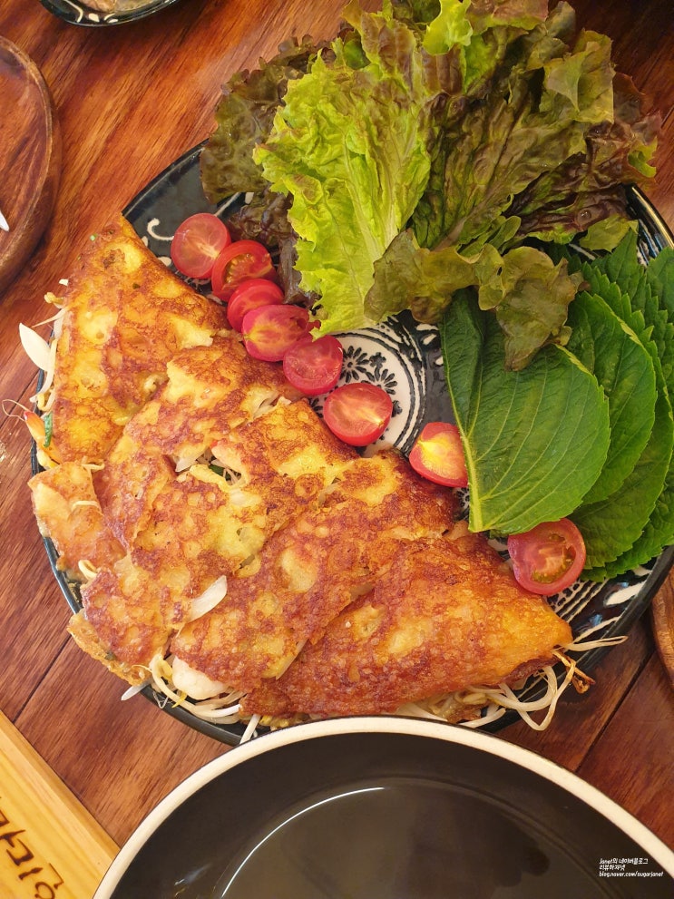 신논현 쌀국수 반쎄오 맛있는 곳 인더비엣