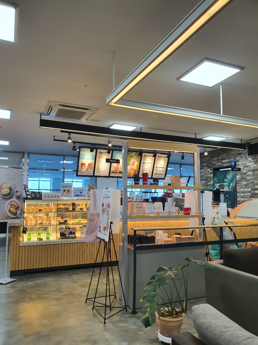 할리스 김포농협본점 사진 3