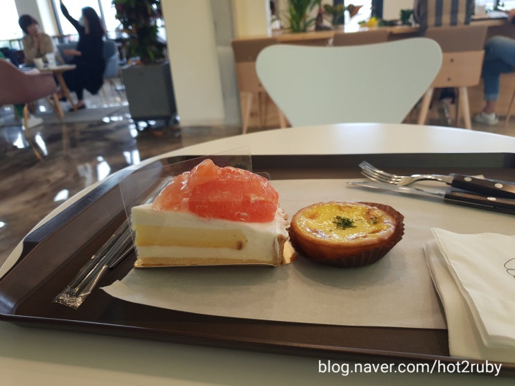  운양동 카페 포시즌베이커리카페