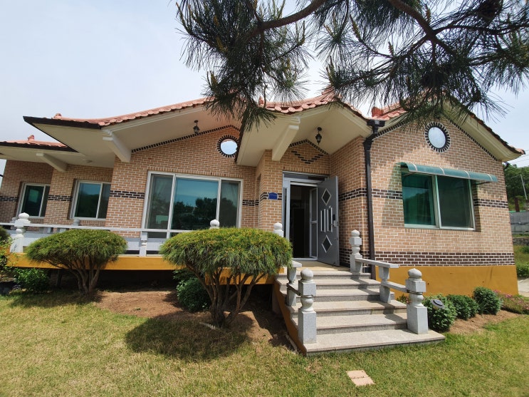 [강화도 전원주택 매매] 강화읍 전원주택/ 남향/ 방3, 화2/ 창고 겸 차고/ 넓은 마당과 텃밭/ 대지 196평/ 건평 38평/ 35,500만
