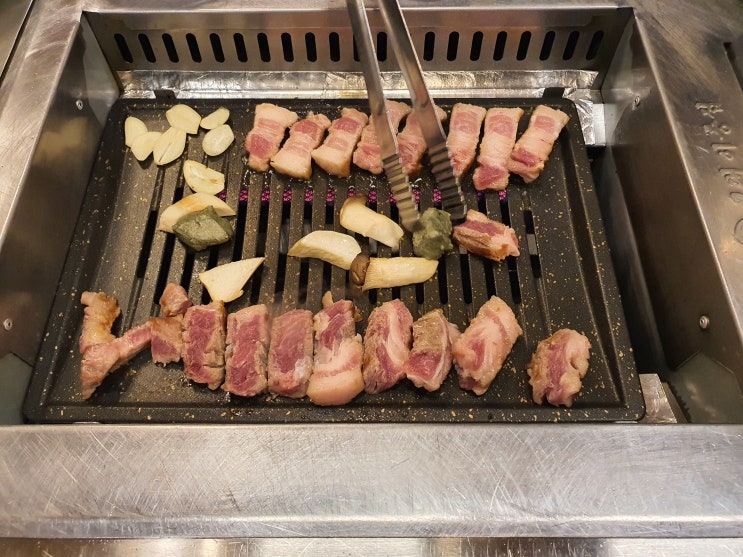  언제나 맛있는 고기를 먹을 수 있는, 교대이층집 선릉점 (선릉역삼겹살)