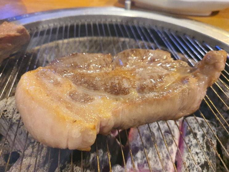  돼지고기 먹고싶을때 ! 경성대맛집 돈갑 을 소개합니다 !