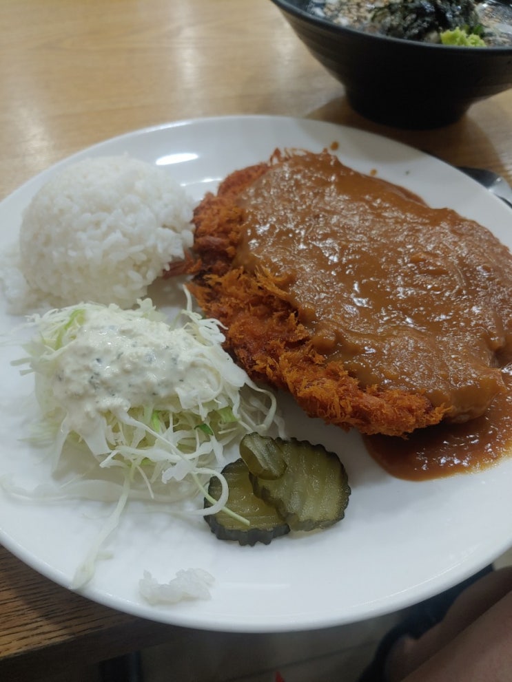  김밥처럼_분식집이지만 고퀄