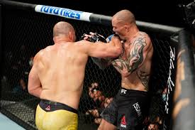 UFC 잭슨빌 뒷얘기: 치아 2개를 잃는 등 큰 부상을 입은 앤소니 스미스