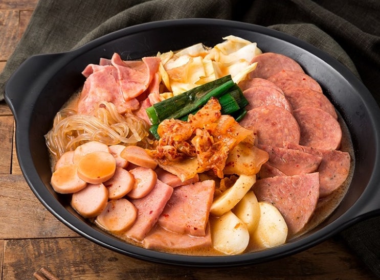  요리하게 귀찮을 땐 부대찌개 황금레시피를 따른 곰곰 부대찌개