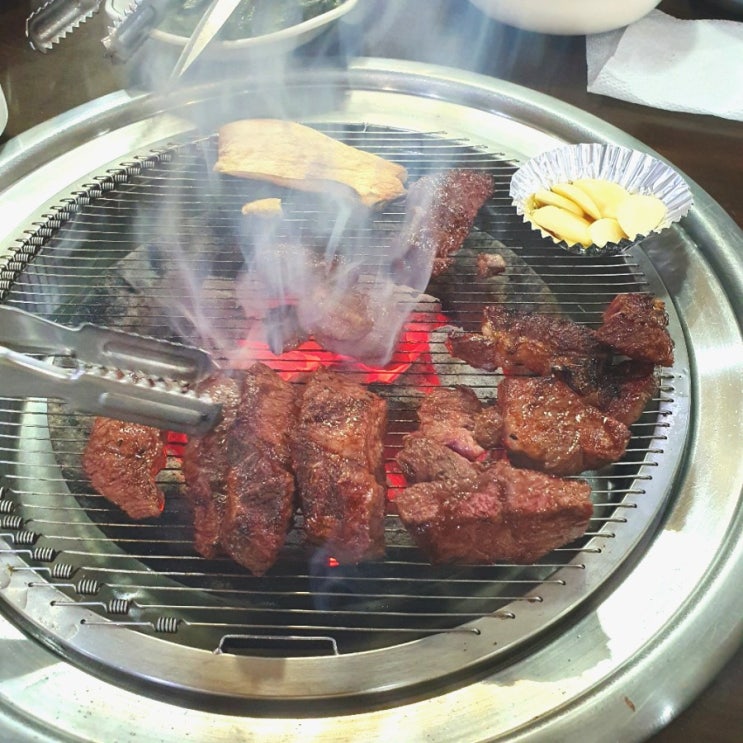  안산 중앙역 소고기 맛집 명동한우에서 소고기와 삼겹살후기