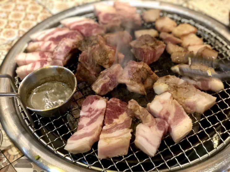  합정 흑돼지 맛집:)흑돼지가 맛있는 옹달샘