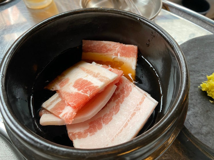  서울대입구 맛집 충청삼겹에사 소스 삼겹 맛보다! (샤로수길 맛집)