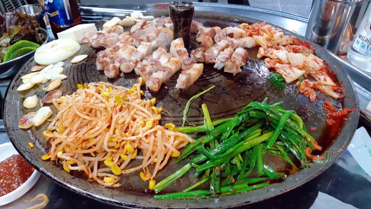 오류동 꿀돼지 솥뚜껑 삼겹살은 재방문하고픈 맛집이다! 오류동 꿀돼지 솥뚜껑 삼겹살은 재방문하고픈 맛집이다!