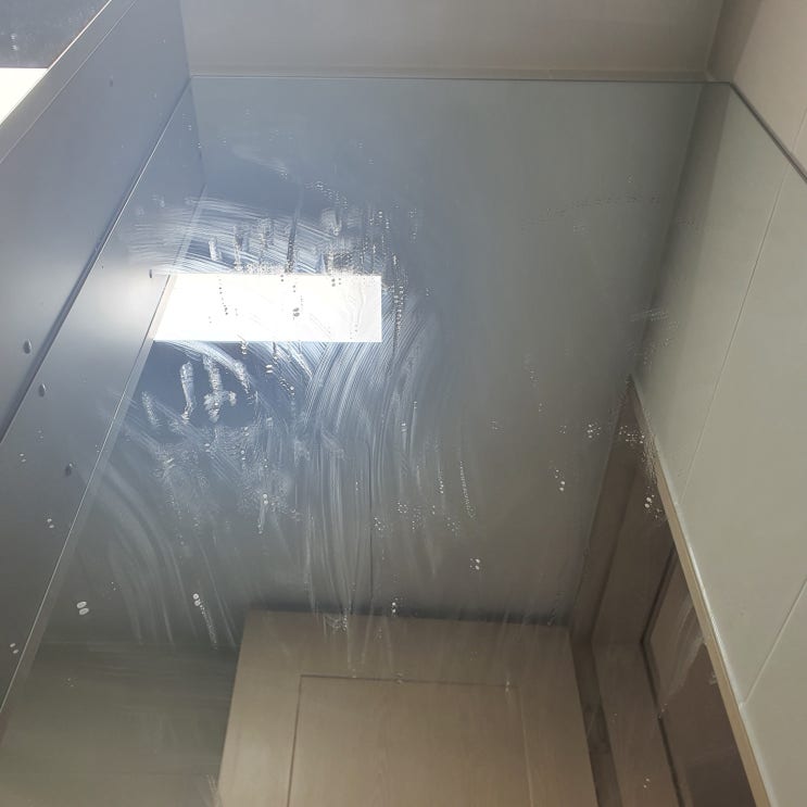  거울 닦는법 이것만 알면 깨끗하게