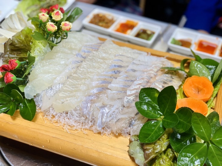  어부가 만족한 삼천포횟집 용궁수산시장 부엉이해물탕횟집