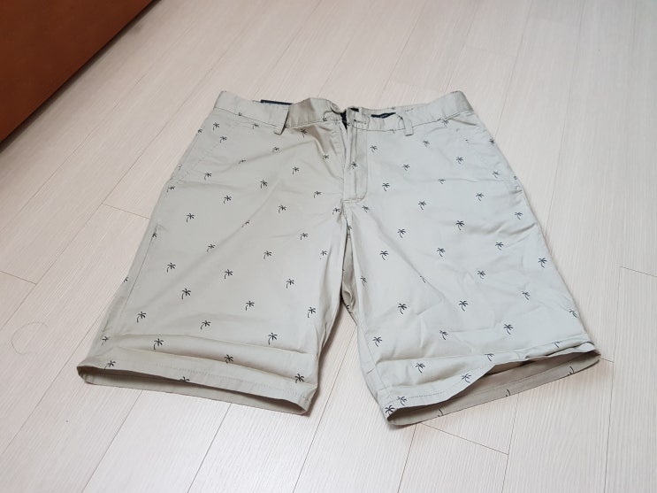  H&M흐앤므 자수반바지 베이지색 강추 19900원