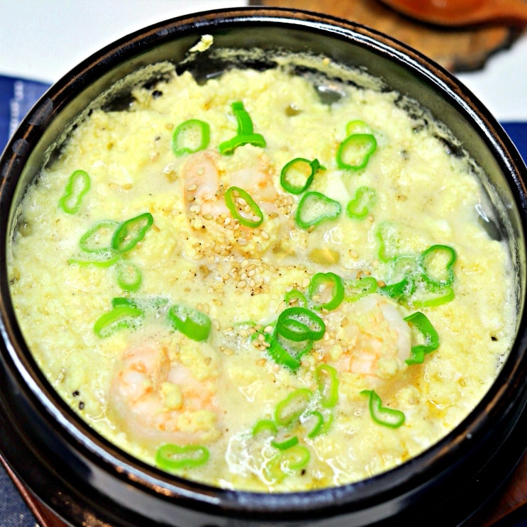  뚝배기에 만들어 오랫동안 더 맛있게