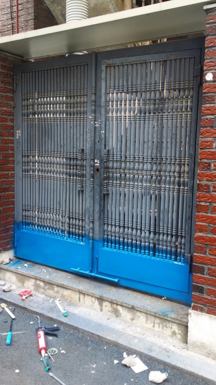  대문용접 대문수리 대문작업 대문보수 대문리폼 철대문보수 철대문수리  철대문리폼 철대문용접  출장용접