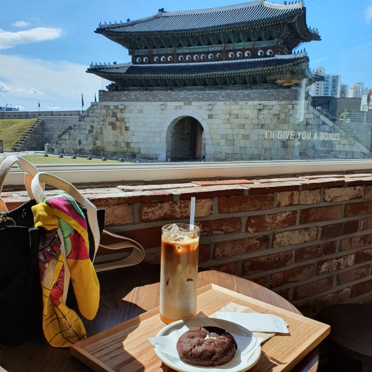 수원 화성행궁카페 보너스커피에서 맛난 커피와 멋진 뷰로 힐링의 끝을 보다.