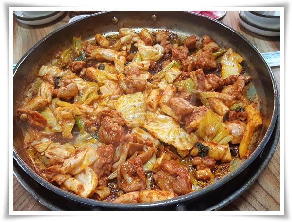  강촌맛집 닭갈비 맛있는 곳~ 소담닭갈비막국수 소개해요!