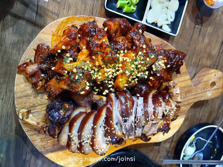  [홍제동맛집]장충당 불족/족발과 막국수 가성비갑! 쫄깃한 앞다리 족발~