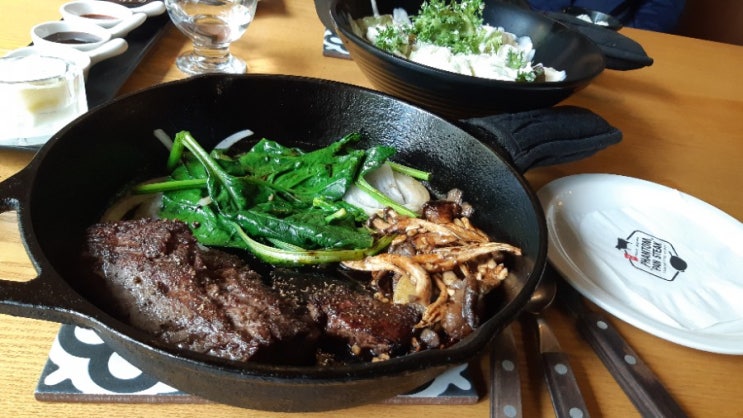  대전 중구 은행동 맛집 "팬덤팬 스테이크"