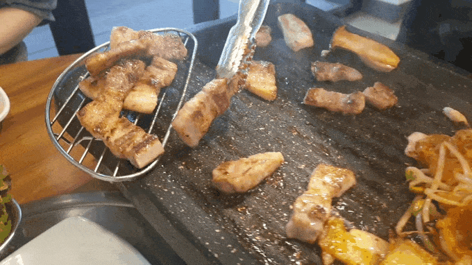  목동사거리에 있는 목동역 고기 맛집 고기좋은날에서 김치 삼겹살 먹고 온 후기