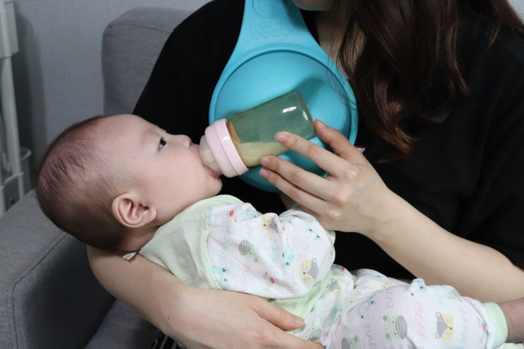  출산선물 추천 :: 더비보 젓병홀더