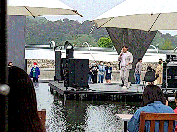  아산 카페 가볼만한곳:: 공연이 있는 모나무르