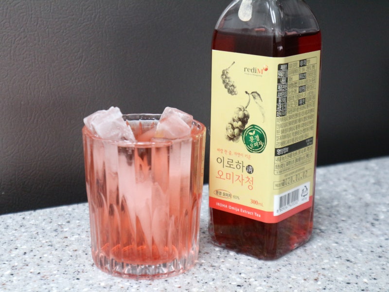 이로하 문경오미자청 아이스음료로 시원하게마셔요~
