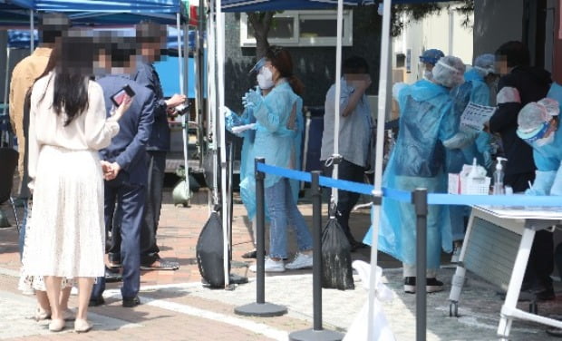 국내 첫 코로나보험 보장 기간 종료…보험금 청구 '無' 국내 첫 코로나보험 보장 기간 종료…보험금 청구 '無'