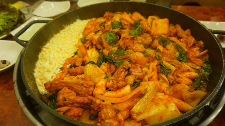  평촌학원가 닭갈비 맛집 / 친구가 개존맛이라며 난리친 이곳!>[정통춘천닭갈비]