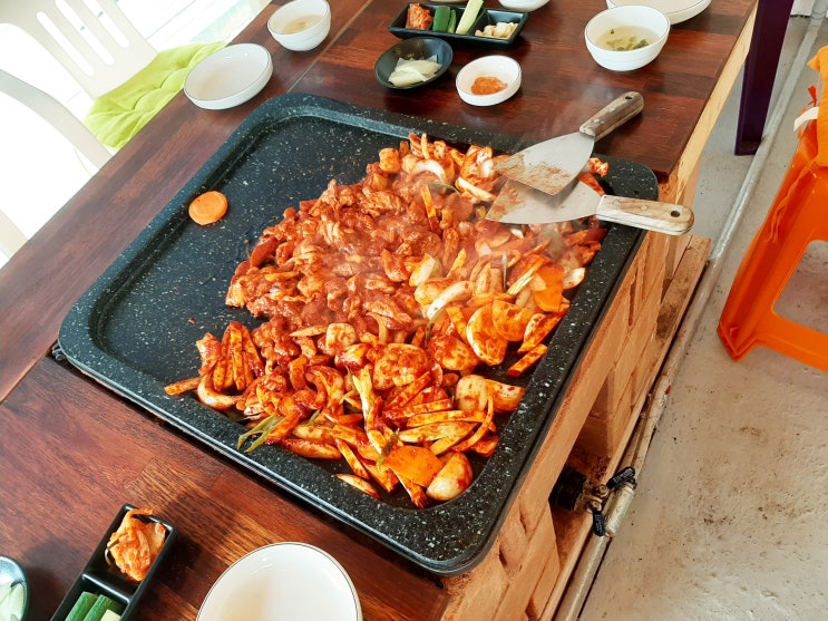  양평오리고기 맛집 <춤추는부추오리구이> 오리주물럭 먹기