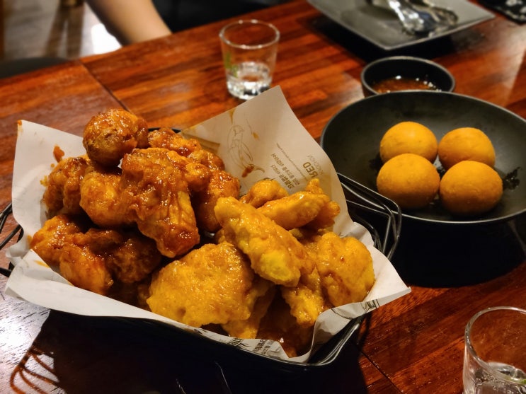  교촌 매장에서 치쏘하고 베라에서 파인트!