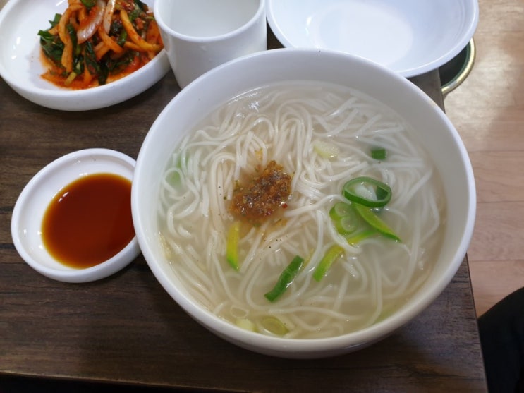  혜화칼국수  대학로 소문난 칼국수·생선튀김 맛집