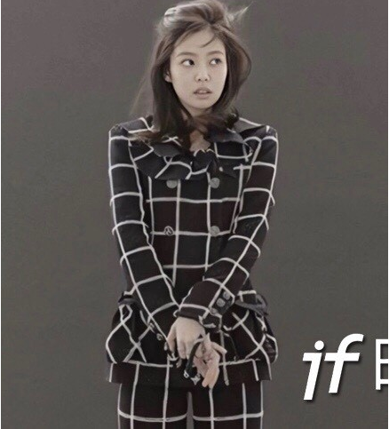  20SS 샤넬 체크 자켓 / 블랙핑크 제니 화보 자켓