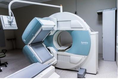 MRI CT 와의 차이점 간략 설명