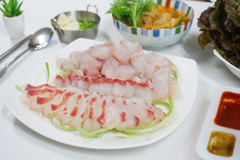 자연산 참돔회 먹고 싶어 회배달 시켰는데 매운탕까지 실속 : 네이버 블로그
