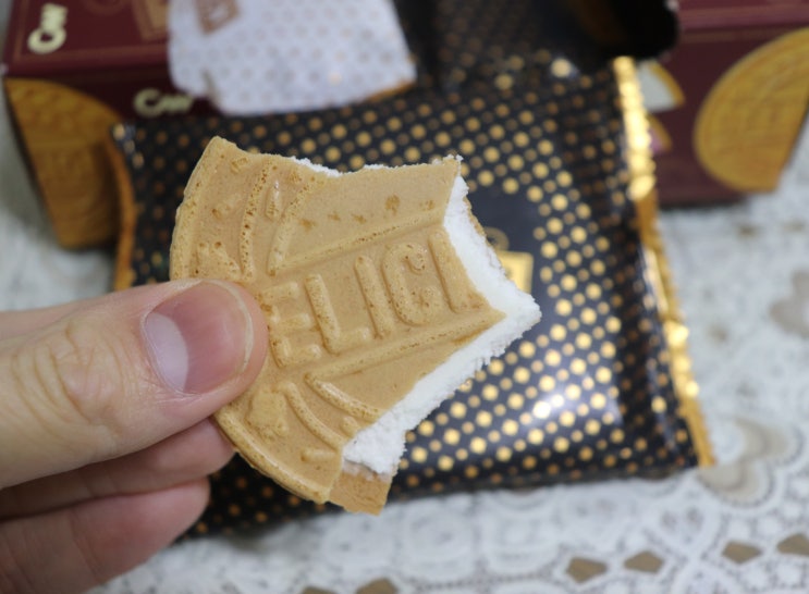  청우 아꾸뿔레 웨이퍼롤 크림 전병과자 후기