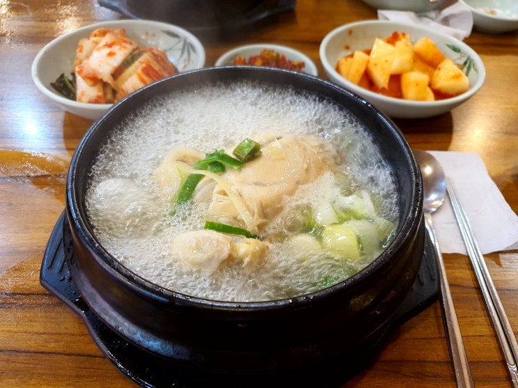  양재동 직장인의 점심 식사 - 양재한방삼계탕