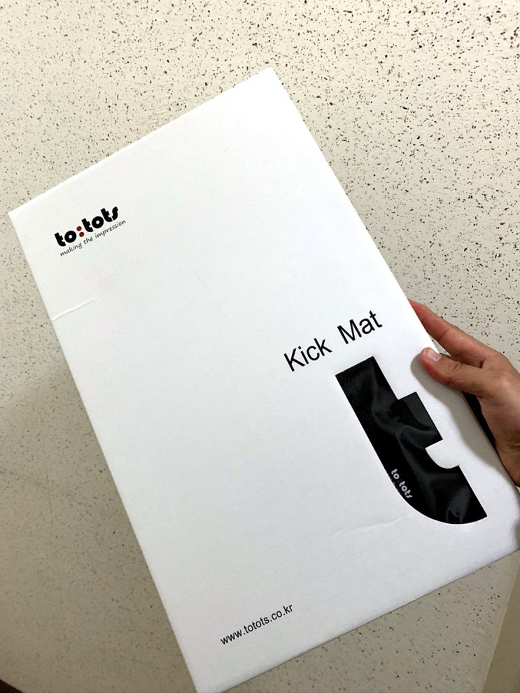  투토츠 킥매트 추천!내 차를 소중하게 그리고 아기의 발도 자유롭게 하고 싶다면? 무조건 설치 하셔야죠~