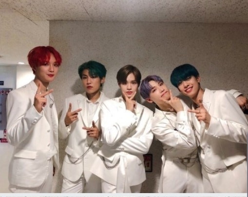AB6IX 에이비식스 소개 이대휘 박우진 임영민 김동현 전웅 프로필 포지션 대표곡