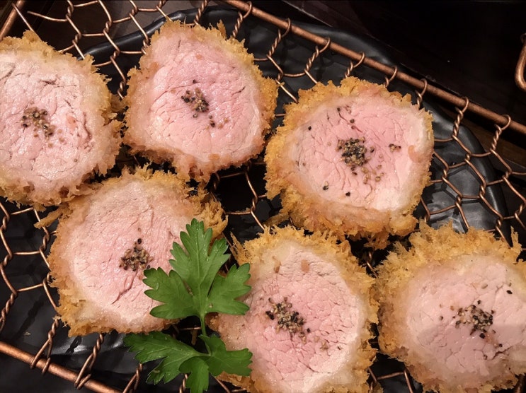  갤러리아 광교 정돈, 수제 돈까스 찐맛집